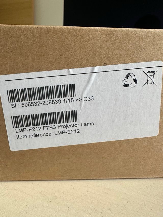 Lampara proyector LMP-E212