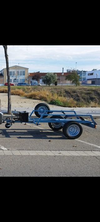 Alquiler carro motos