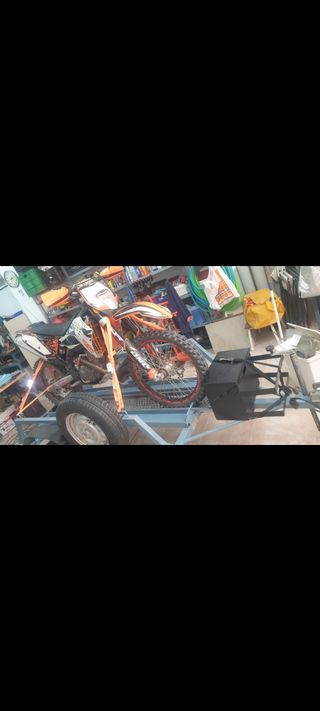 Alquiler carro motos