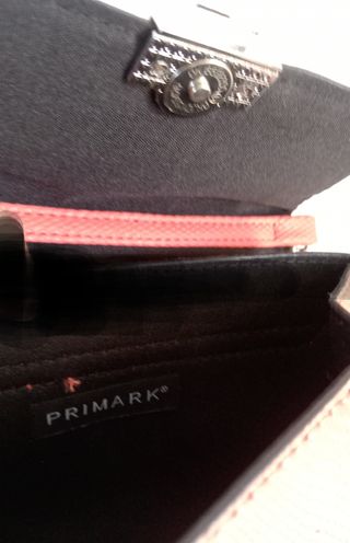 Bolso pequeño ,color coral