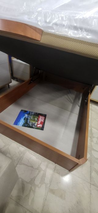 CAMA COMPLETA Y CANAPE