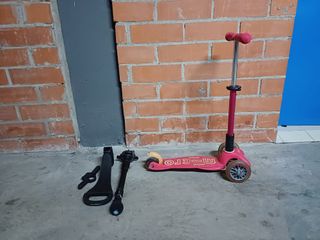 PATINETE 3 RUEDA DE NIÑA CON SUS COMPLEMENTOS.