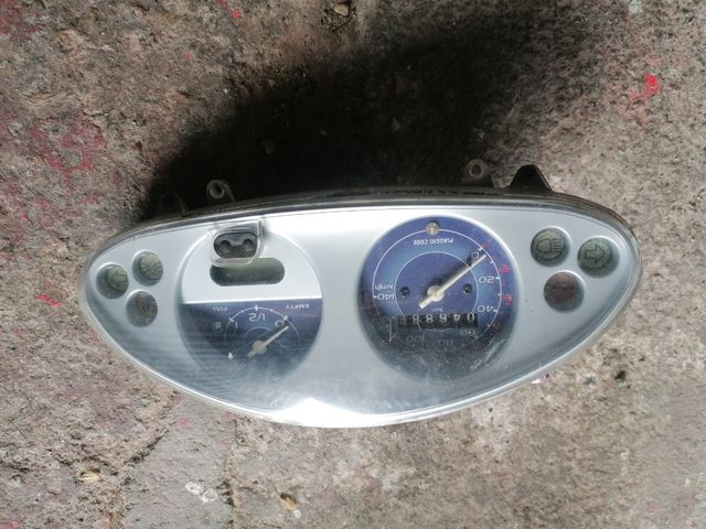 Cuenta km Piaggio fly 100cc
