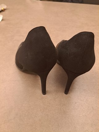 Zapatos salón con tacón alto.Talla 38