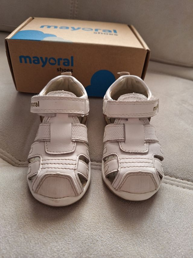 Sandalia cangrejera piel 100% MAYORAL