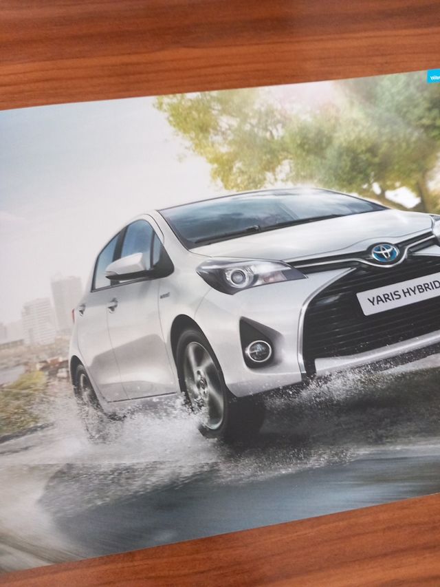 Catálogo Toyota Yaris 2016