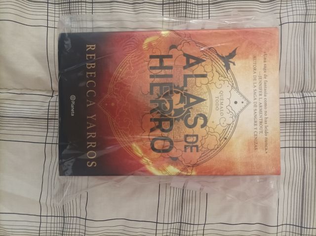 Alas de hierro primera edición