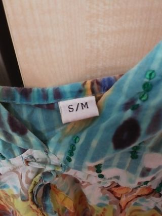 Bonito top largo tirantes. Talla S/M