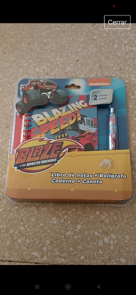 Blaze cuaderno y bolis nuevos