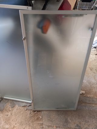 Puertas de armario de aluminio