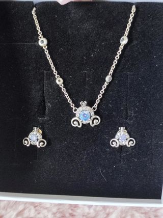 Conjunto de gargantilla y pendientes