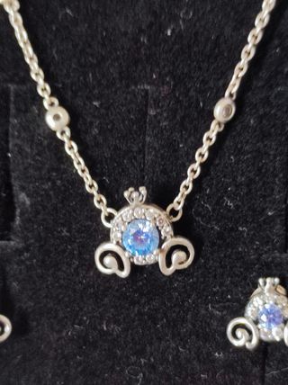 Conjunto de gargantilla y pendientes