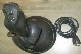 Joystick Vintage PC Saitek ST110.