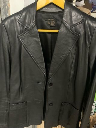 Chaqueta piel mango 