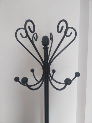 Perchero clásico de forja negro