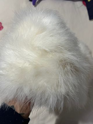 Estola novia plumas