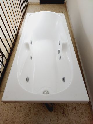 BAÑERA HIDROMASAJE