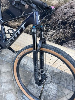 Bicicleta Scott spark comp 930