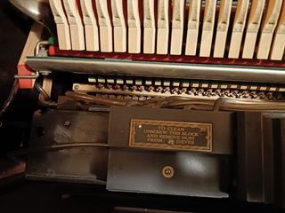 Pianola antigua 