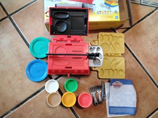 Play-Doh Kitchen creación grill