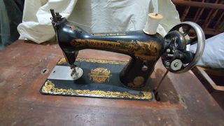 Máquina de coser SINGER
