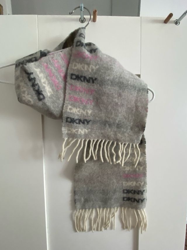 Bufanda DKNY