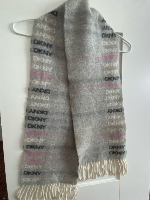 Bufanda DKNY