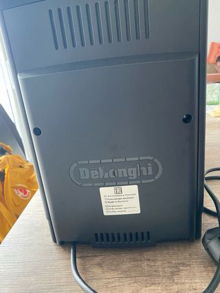 Cafetera super automàtica Delonghi casi nueva