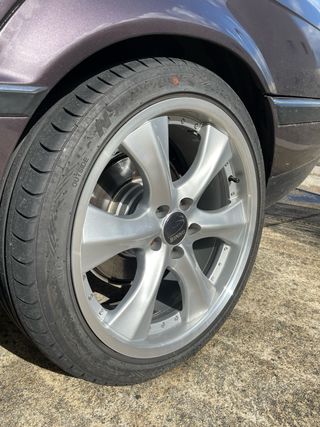 Llantas Binno 20” con neumáticos 245/40ZR20