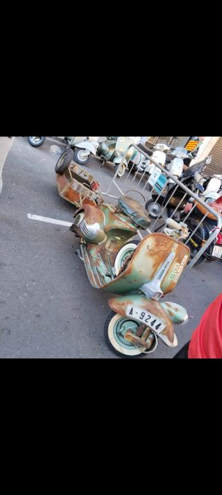 Vespa faro bajo 1953 primera serie.