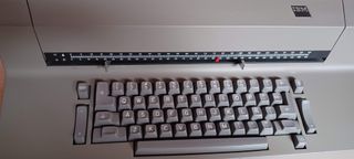 MÁQUINA ESCRIBIR ELÉCTRICA IBM VINTAGE