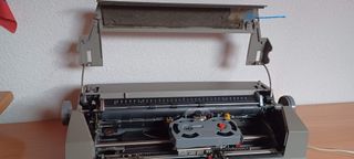 MÁQUINA ESCRIBIR ELÉCTRICA IBM VINTAGE