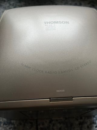CD con radio y alarma THOMSON - VINTAGE