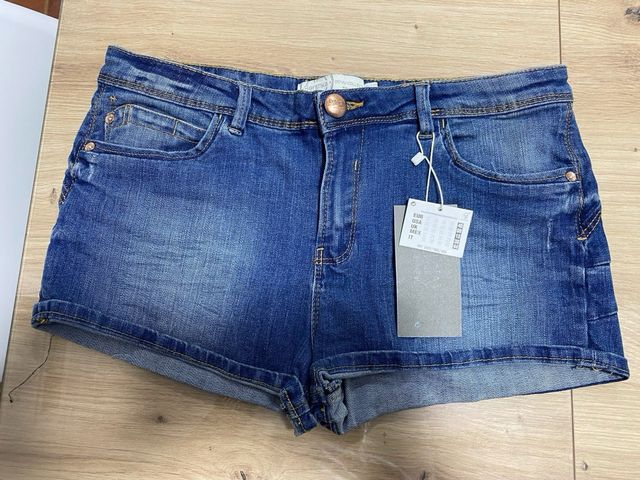 Pantalones vaqueros cortos