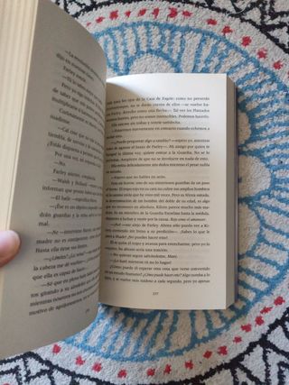 La Reina Roja - Victoria Aveyard