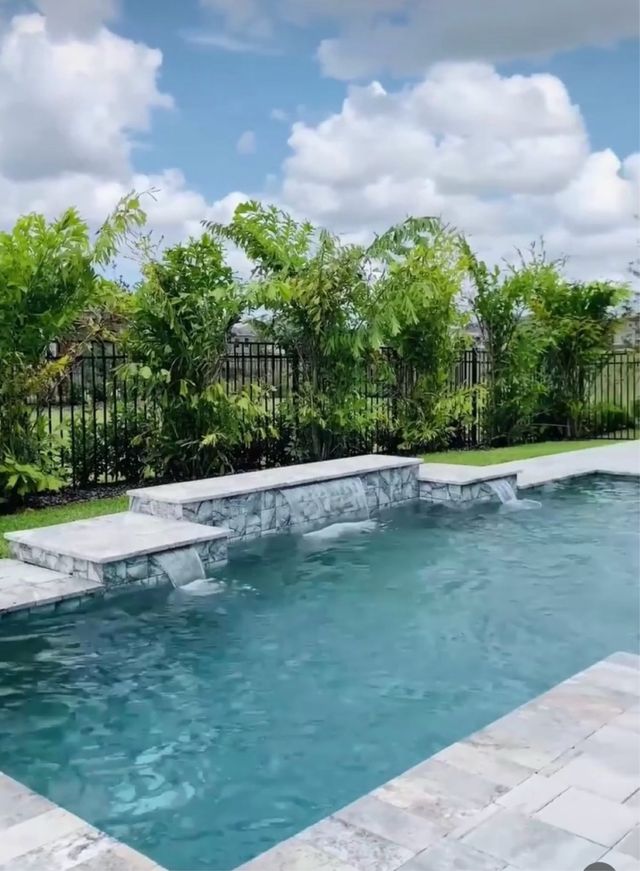 PISCINAS DE OBRA CON PORCELANICO MADRID ,TOLEDO