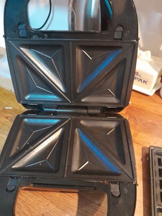 Sandwichera gofrera plancha 3 en 1