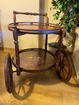 Mesa de cafe antigua UNICA