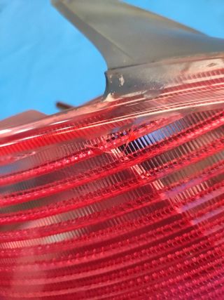 Piloto trasero izquierdo Peugeot 206