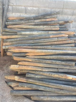 Postes de madera tratada emparrado