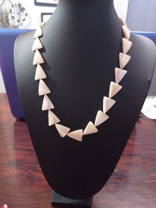 Collar de nácar y plata 
