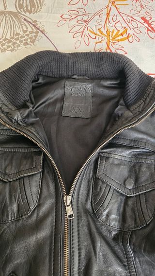Cazadora de piel para mujer 