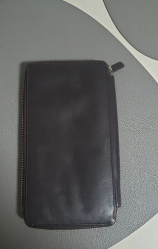 Cartera de piel Adolfo Dominguez