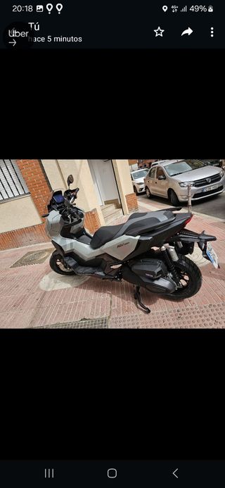 Moto HONDA ADV 350