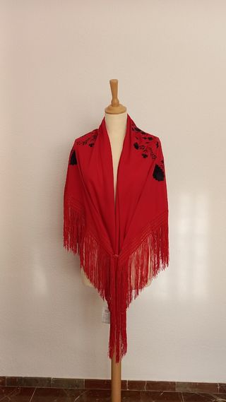 MANTONCILLO BORDADO FLORES