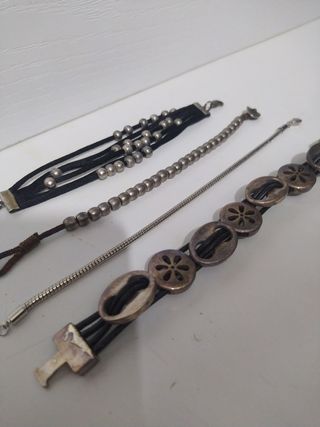 Pulseras