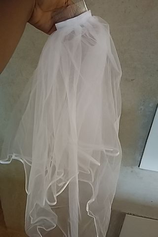Velo da sposa doppio strato nuovo.