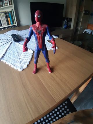 Muñeco Amazing Spiderman