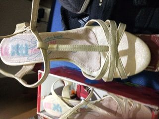 Sandalias y bolso fiesta