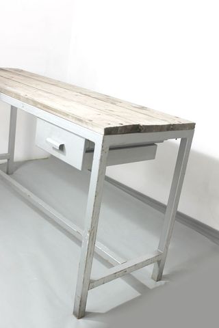 Mesa industrial procedente Antiguo molino